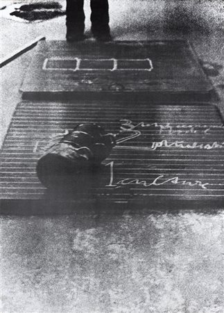 Joseph Beuys "In Head and in Pot" 1978
serigrafia su cartoncino
cm 100x70
Firmat