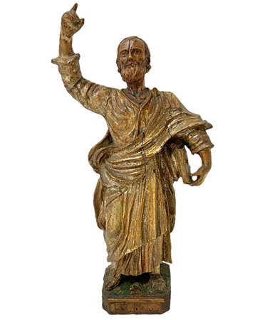 Scultura del XVII secolo. Statua lignea figura di Evangelista. Doratura a mecca. H cm 49.