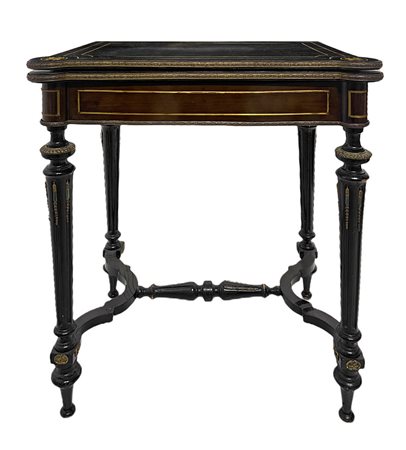 Tavolo da gioco, Napoleone III, secolo XIX. H cm 72X60X40