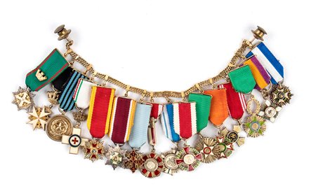 Italia, Repubblica, insieme di 16 miniature di ordine appartenute a Maria Pia Fanfani