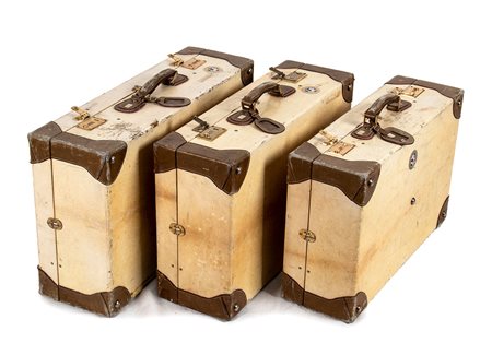 GUCCI, LOTTO DI 3 VALIGIE IN PERGAMENA E CUOIO, Anni ‘70