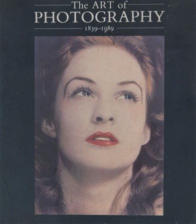 THE ART OF PHOTOGRAPHY Catalogo con fotografie di diversi artisti le...