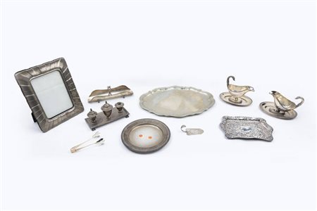 LOTTO DI DIECI OGGETTI IN ARGENTO