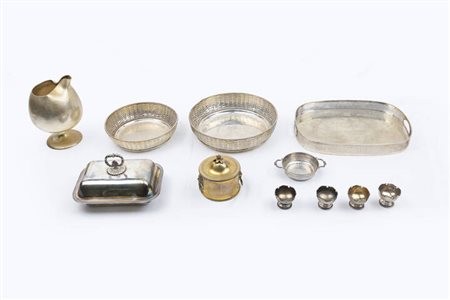 LOTTO DI UNDICI OGGETTI IN ARGENTO