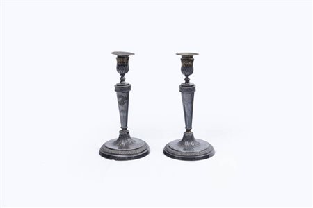 COPPIA DI CANDELIERI IN ARGENTO