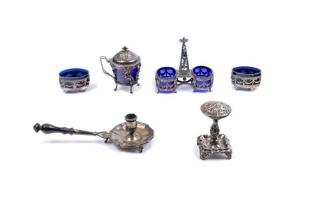 LOTTO DI SEI OGGETTI  IN ARGENTO