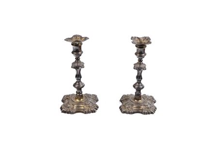 COPPIA DI CANDELIERI IN ARGENTO