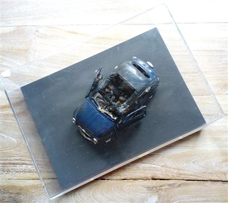 Aubertin Bernard - Voiture brulè, 2010