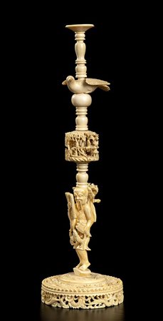 SOSTEGNO IN AVORIO<br>Cina, inizio del XX secolo