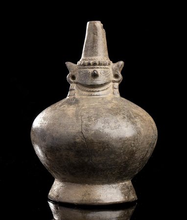 CONTENITORE IN CERAMICA NERA<br>Perù, cultura Lambayeque