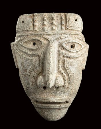 DUE MASCHERE IN PIETRA<br>Stile Olmeco
