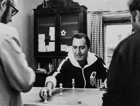Anonimo - Alberto Sordi in "Il presidente del Borgorosso Football Club", 1970