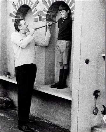 Anonimo - Dario Fo e il figlio Jacopo, 1963