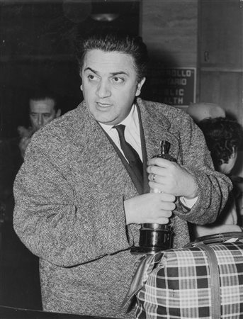 Pierluigi Praturlon (1924-1999)  - Federico Fellini, years 1960