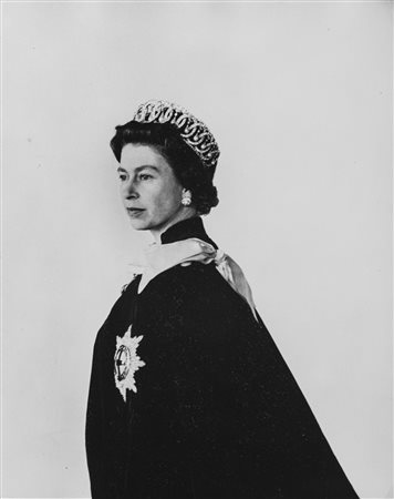 Cecil Beaton (attr.) (1904-1980)  - Queen Elizabeth II, 1969