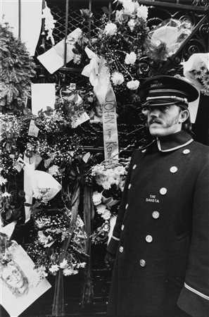 Anonimo - Senza titolo (Funerale di John Lennon), 1980