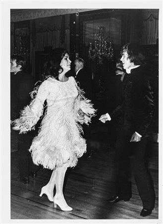 Anonimo - Liz Taylor e Rudolph Nureyev, 1968