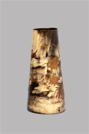 Vaso in corno Shibayama, Giappone periodo Meiji