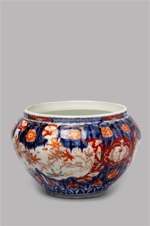 Vaso tondo bombato rosso e blu, Imari, Giappone secolo XX