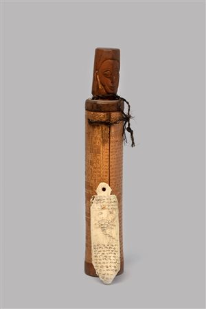 Lotto di due antichi calendari Batak Toba, uno in osso e uno in bambù, Indonesia