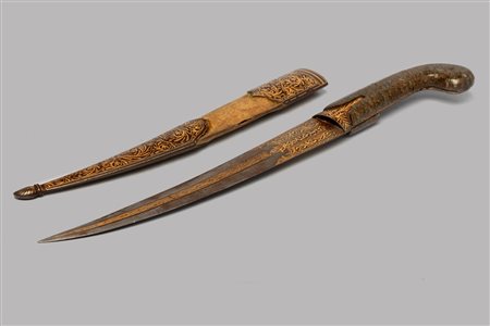 Antico pugnale indo-persiano ageminato in oro