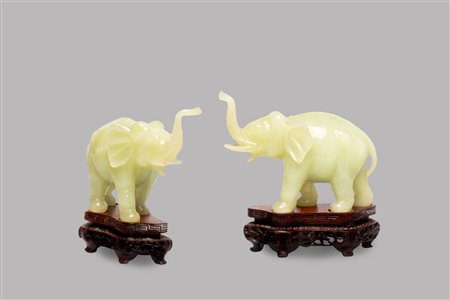 Coppia di elefantini in giada, Cina secolo XX