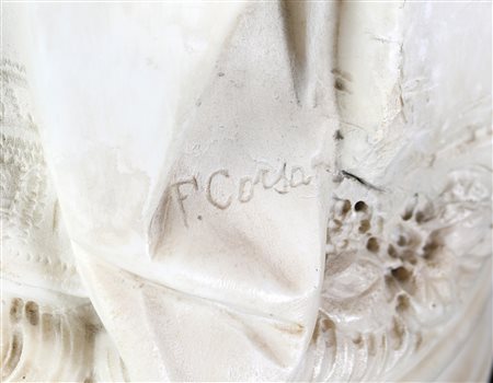 Scultura in marmo bianco, XIX secolo raffigurante una gitana con anfora....