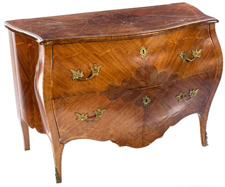 Cassettone in mogano con filettature ed intarsi in legno di rosa, Genova XX...