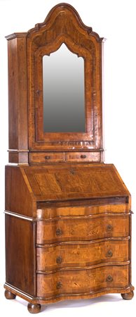 Cassettone a ribalta con alzata in noce, Veneto, XIX secolo F2, , 225X83X50