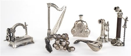 Lotto composto da sette miniature in argento