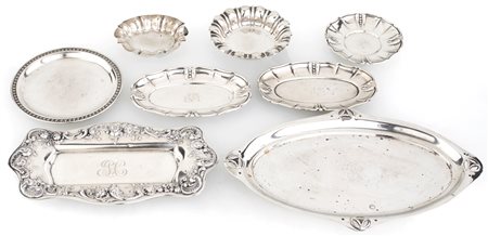 Lotto composto da otto piattini in argento