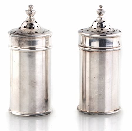 Coppia di saliere in argento