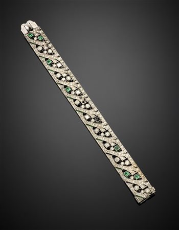 Bracciale in platino con diamanti old mine, rotondi e carrè per complessivi ct.