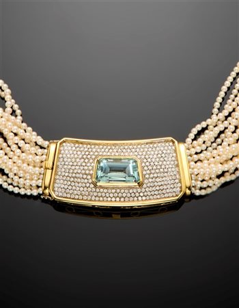 Collana multifili in perle coltivate con chiusura in oro giallo, acquamarina di
