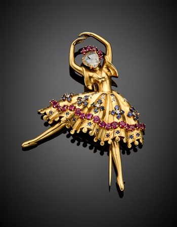 VAN CLEEF & ARPELSBroche "Ballerina" in oro giallo, il volto un diamante a mez