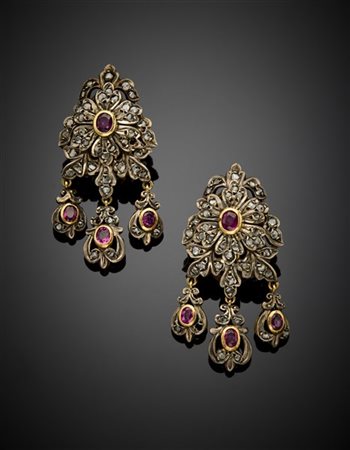 Orecchini pendenti in oro giallo e argento con diamanti a mezza rosetta e rubin