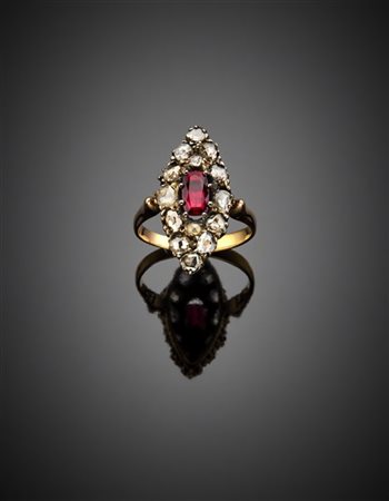 Anello in oro giallo e argento, diamanti a mezza rosetta e rubino di ct. 0,65 c