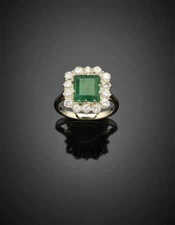 Anello in oro bianco con diamanti rotondi per complessivi ct. 0,80 circa a cont