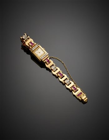 GIRARD PERREGAUX
Orologio da polso da donna in oro giallo con bracciale modular