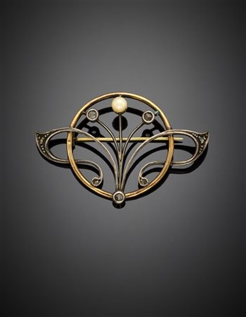 Spilla in oro giallo e argento con paste vitree e mezza perla, g 7,20 circa, lu