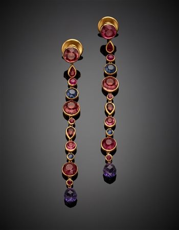 ANACONDA
Orecchini pendenti in oro giallo 800/1000, tormaline, quarzi e corindo