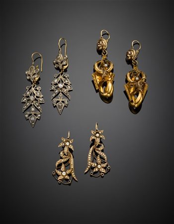 Lotto di tre paia di orecchini pendenti in oro 750/1000 e 333/1000, argento, di