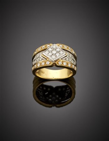 Anello in oro giallo e bianco con diamanti rotondi per complessivi ct. 0,45 cir