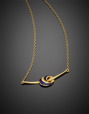 Catenina in oro giallo con centrale rifinito in smalto blu, g 5,09 circa, lungh