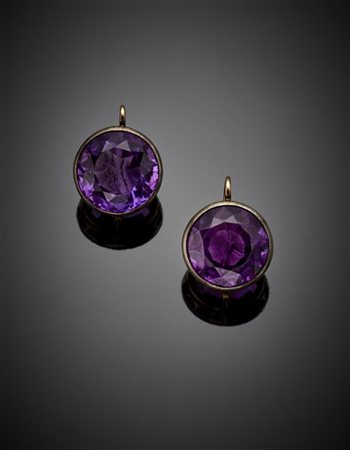 Orecchini pendenti in oro rosso 333/1000 e argento con ametiste rotonde, g 9,76