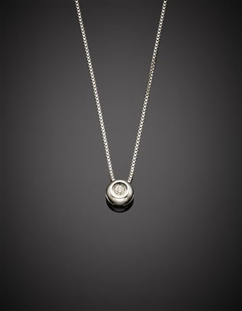 Catenina in oro bianco rifinita con piccolo diamante, g 2,73 circa, lungh. cm 4