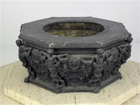 Coppia di pozzi in bronzo Riproduzione delle vere da pozzo in Palazzo Ducale...