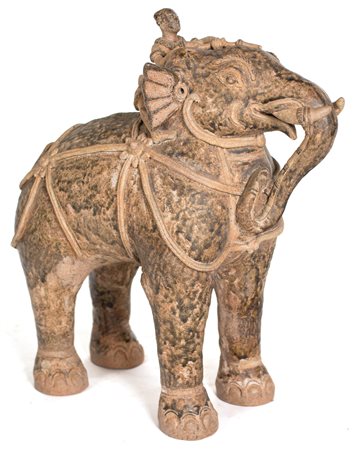 Grande elefante condotto da mahut in ceramica, Thailandia, XX secolo ispirato...