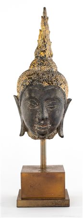 Testa di Buddha in bronzo brunito, Ayuthaya, Thailandia, XVIII secolo con...