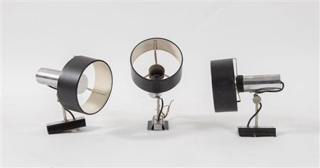 STILNOVO Tre lampade da muro in metallo. Marchio originale. Prod. Stilnovo,...